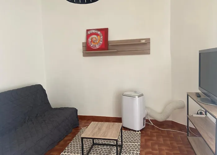 T2 Marche De Bastia (Corsica)